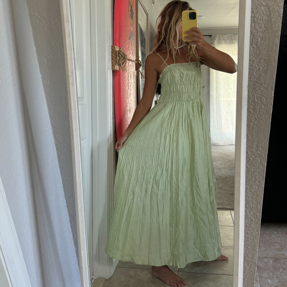 Elegant Green Maxi Dress size small